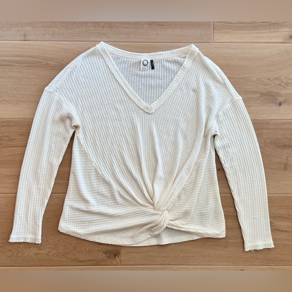 Anthropologie Tops - Anthropologie Ivory Sweater Size S